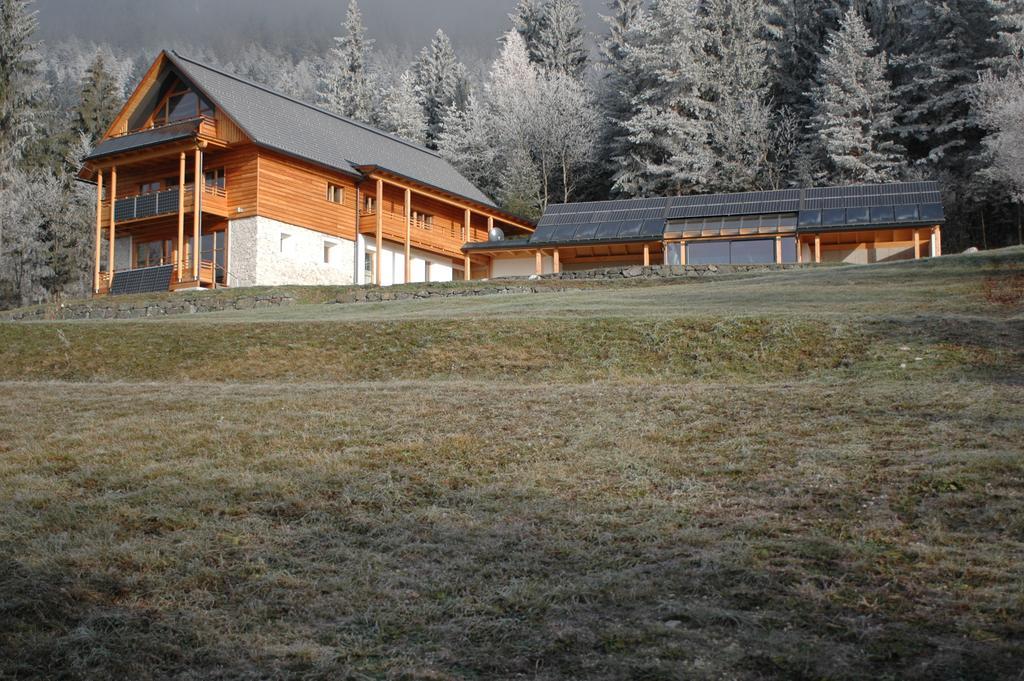 Апартаменти Der Weber - Haus Der Zukunft Гермагор Екстер'єр фото